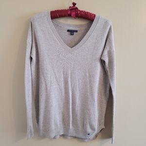 4/$15 SALE American Eagle | V-Neck Sweater Cream Tan XS  EUC